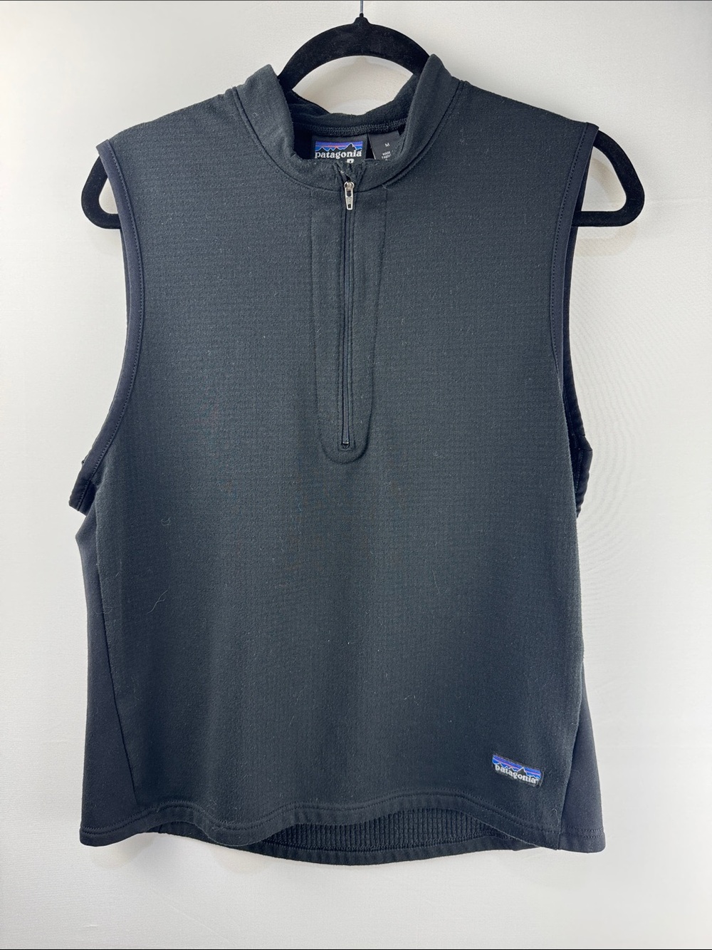 Patagonia Unisex R1 Flash Vest Style # 40090_VINTAGE Black UNISEX Medium
